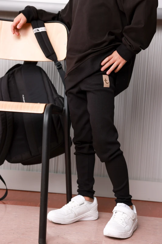 leginsy czarne.JPG