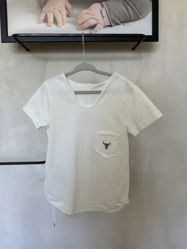 009 Tshirt scoop ecru.jpeg