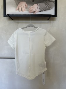 009 Tshirt scoop ecru_1.jpeg