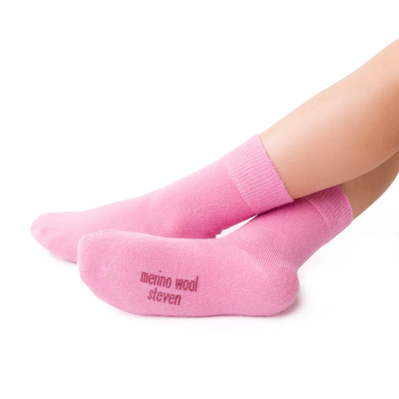 skarpetki różowe.webp