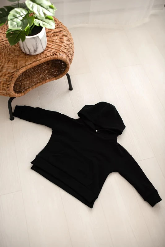 bluza czarna.webp
