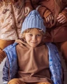 czapka niebieska warkocz1.webp