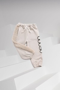 Spodnie beżowe ocieplane ze wstawkami z futerka Booso 